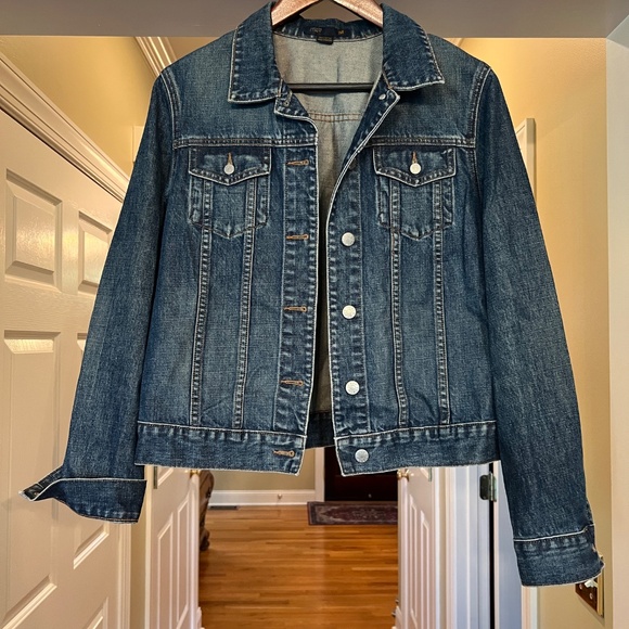 EUC Women's J.Crew Classic Denim Jean Trucker Jacket in Navy Blue Size MEDIUM - Picture 2 of 4